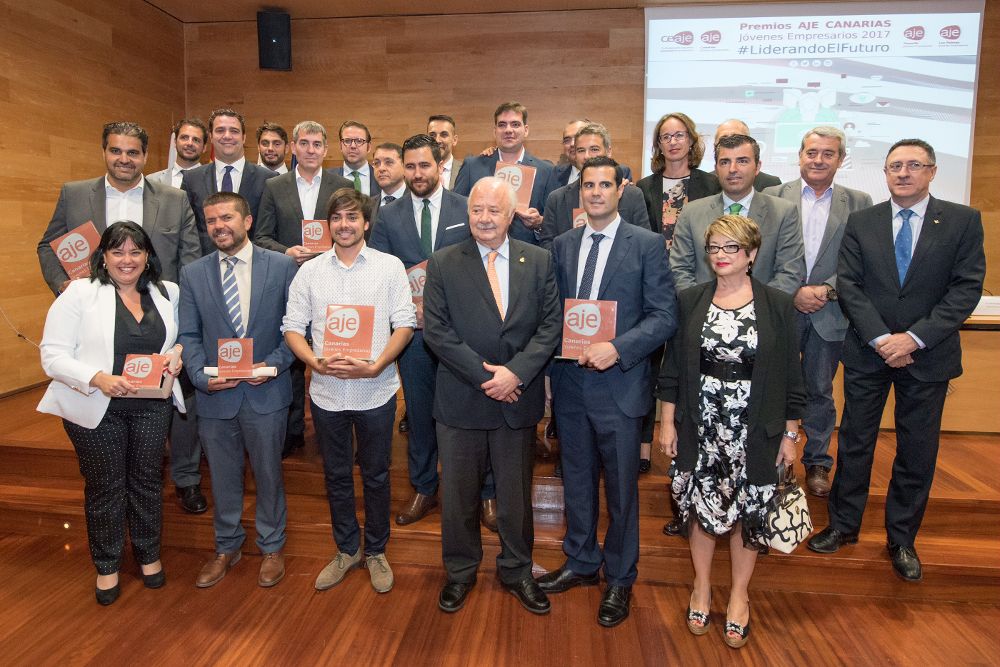 AJE Canarias homenajea el talento, el empuje y la innovación de los jóvenes empresarios de las Islas